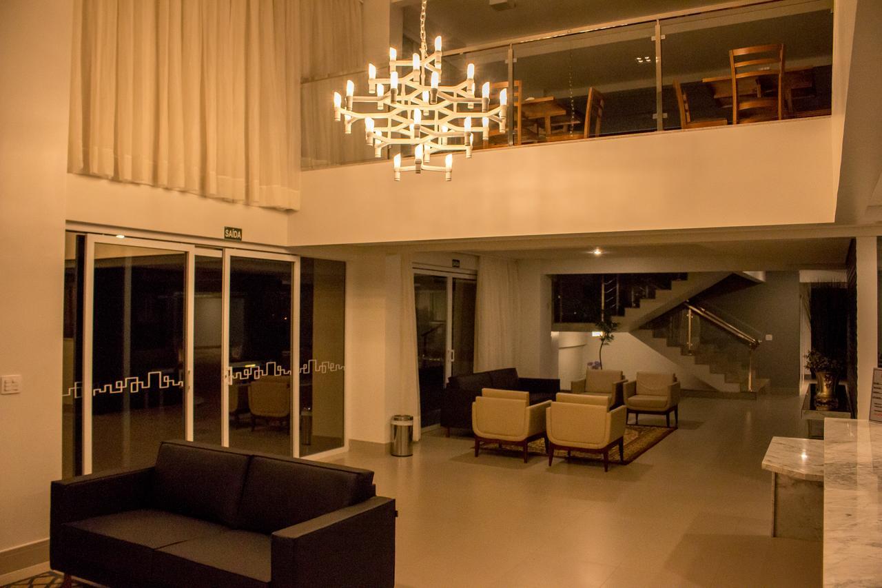 Ity Hotel Cristalina Exterior photo